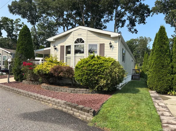 1661 Old Country Road #180, Riverhead, NY 11901