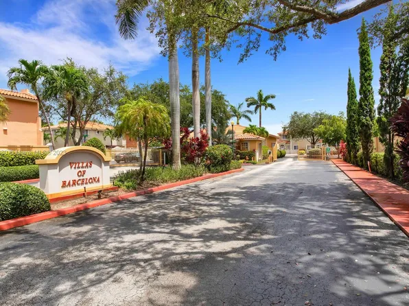 9401 SW 77th Ct, Miami, FL 33156