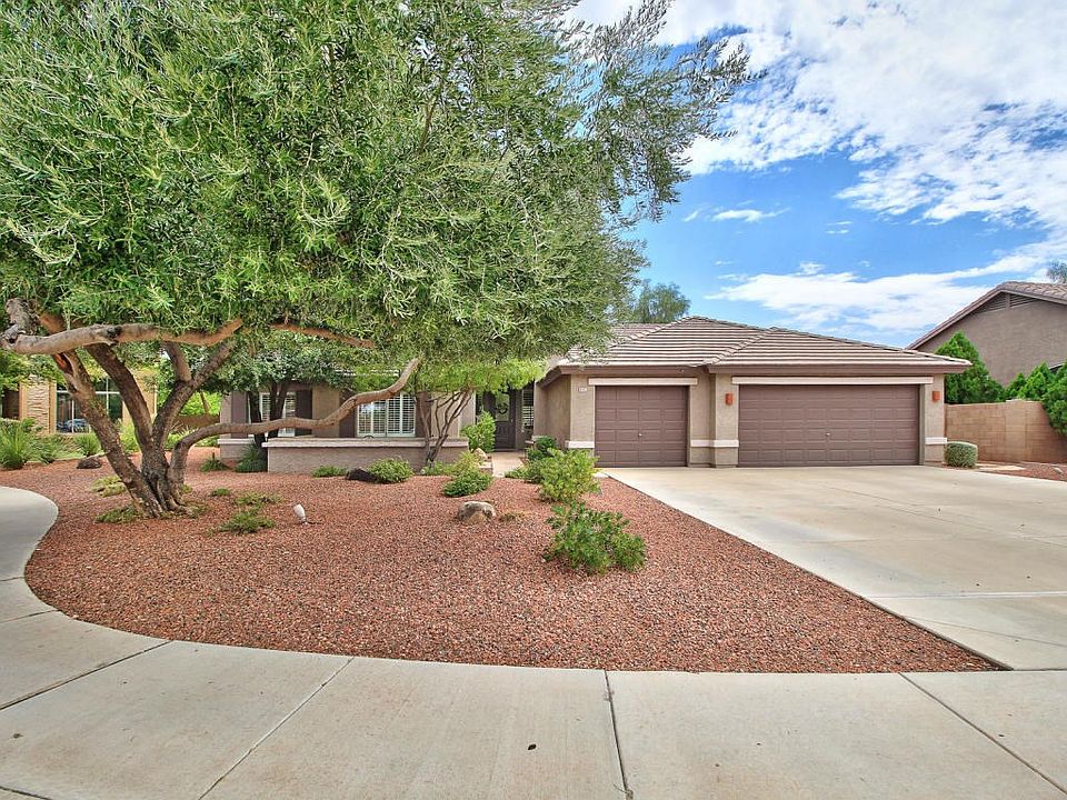 1st image of 8427 W Alex Ave