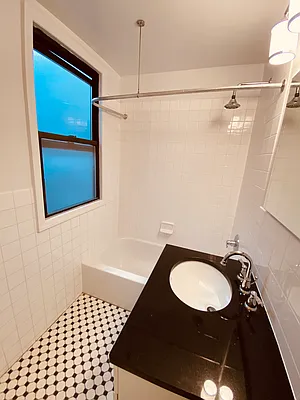 Rented by Metropolis Real Estate of Manhattan | media 23