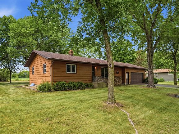 3rd image of 1333 Cypress Rd