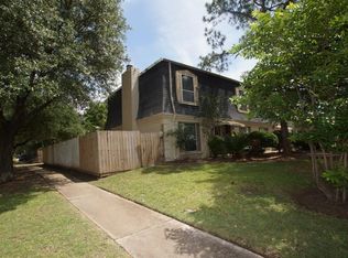 8330 Beechnut St APT B, Houston, TX 77036