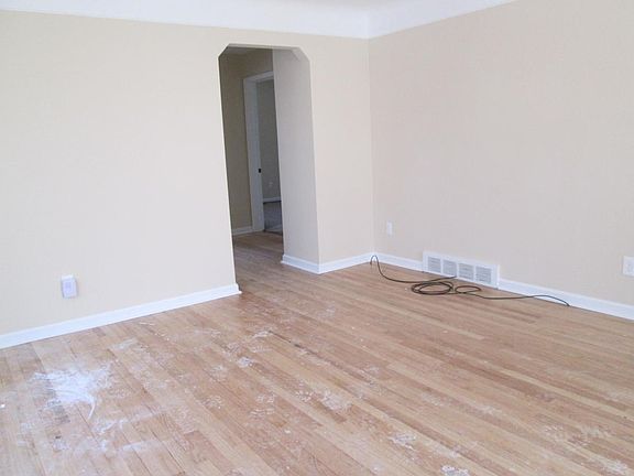 2nd image of 24260 Westhampton Ave