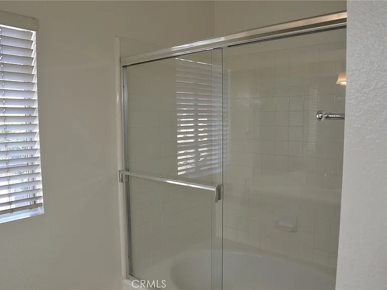 227 Chandon — Photo 15