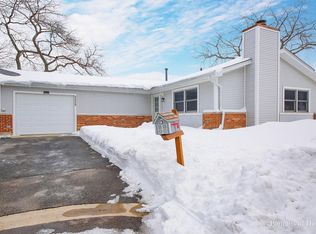 4429 Westbridge Ct, Hoffman Estates, IL 60192