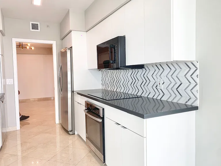 16400 Collins Ave #542 — Photo 22