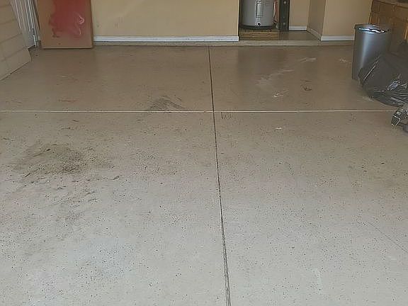 Oversized 2 car garage 