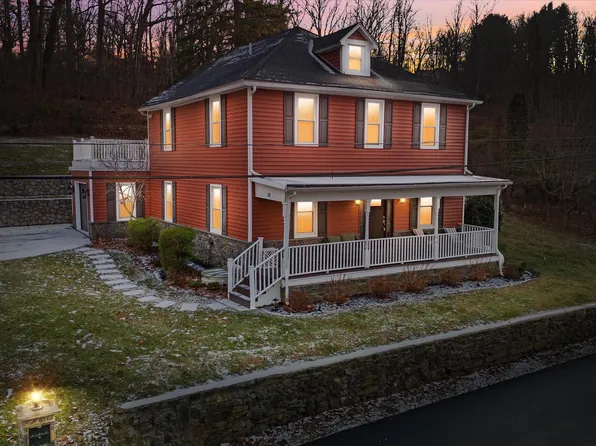 88 Locksley Rd, Glen Mills, PA 19342