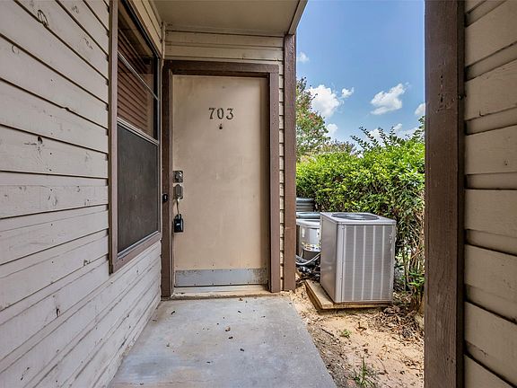 3rd image of 12900 Walden Rd APT 703G