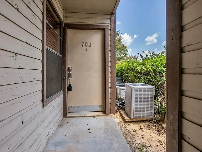 12900 Walden Rd #703G — Photo 3