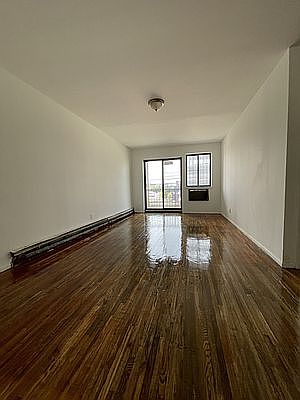 3rd image of 30-49 Linden Pl Floor 2