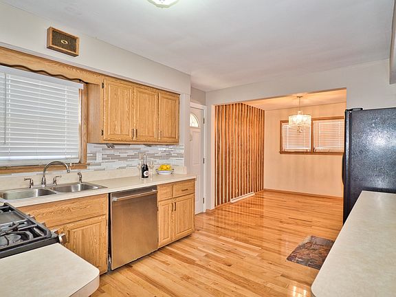 5th image of 7805 W Lill Ct