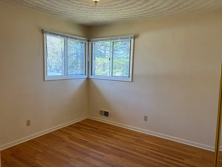 3106 Lindland Rd — Photo 23