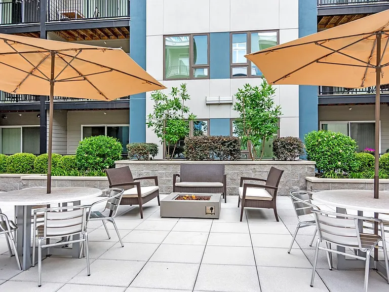 Encore 4505 at Town Center Apartments — Photo 21
