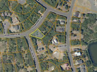 443 Ocean Spray Dr, Ocean Shores, WA 98569