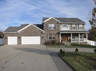 1940 Hanes Rd, Dayton, OH 45432