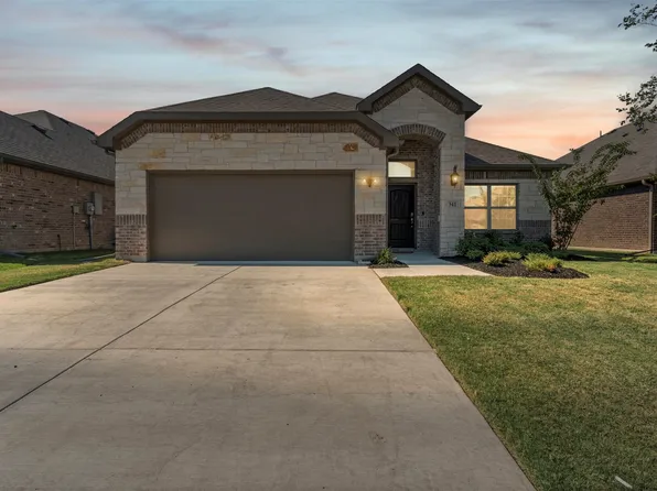 341 Saltmeadow Ln, Red Oak, TX 75154