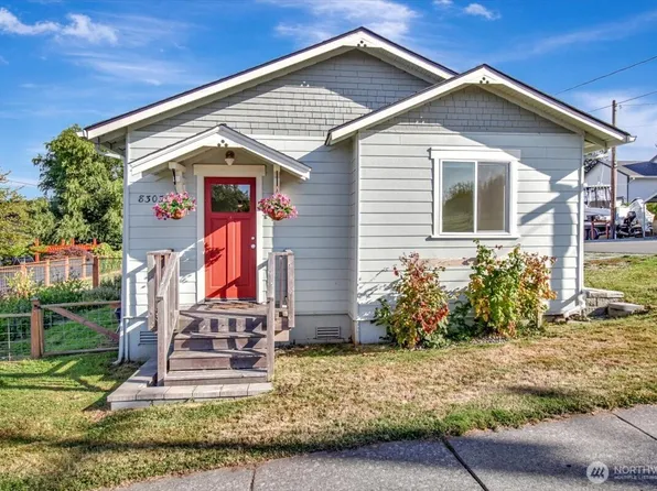 8303 272nd Street NW, Stanwood, WA 98292