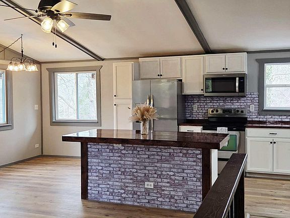 5th image of 122 Vfw Road