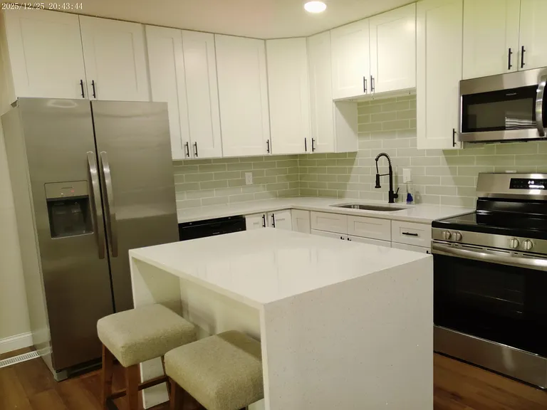 505 Beechwood Rd — Photo 3