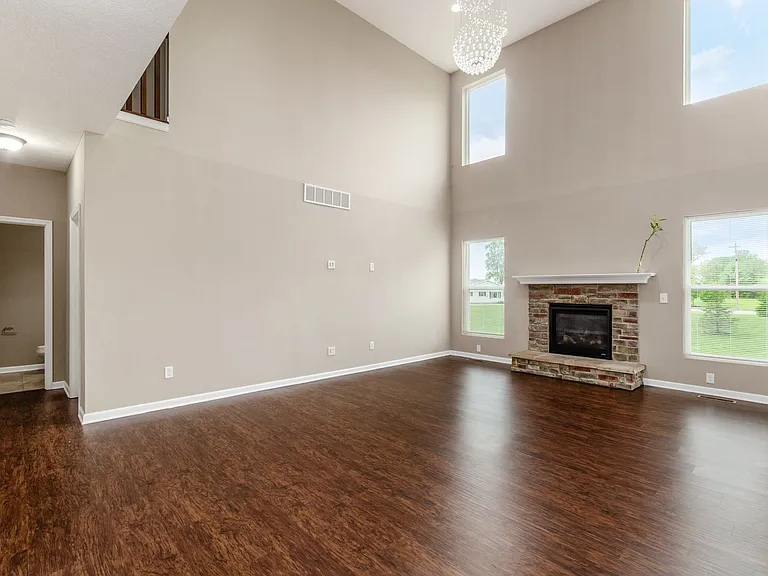 5642 Coventry Ct — Photo 24