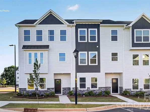 226 E Morehouse Ave, Mooresville, NC