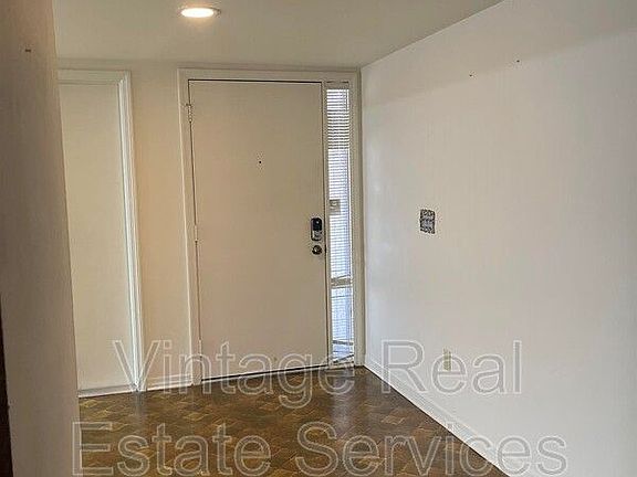 5th image of 8301 Palma Vista Ln