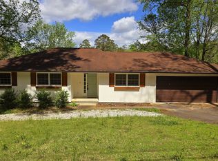 831 N Confederate Dr, Macon, GA