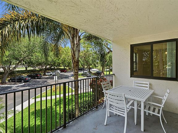 5th image of 10131 W Sunrise Blvd APT 204