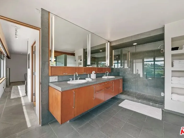 27553 Pacific Coast Hwy — Photo 14