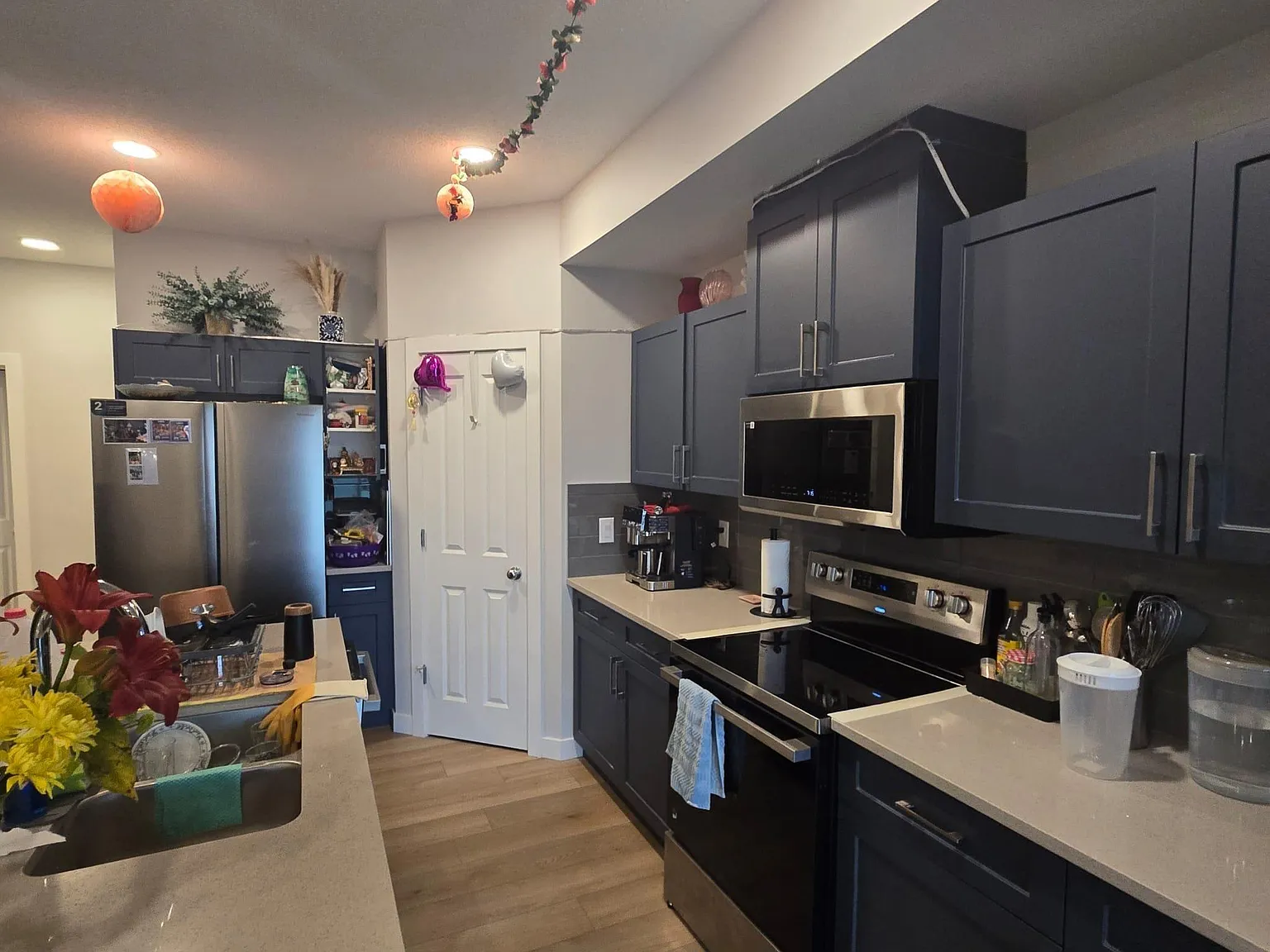 3 bed, 2.5 bath, 1564 sqft, $2,000 — Photo 4