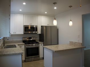 4123 W Toluca Lake Ave #4123, Burbank, CA 91505