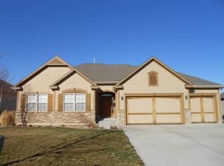 1600 NW 93rd St, Kansas City, MO 64155