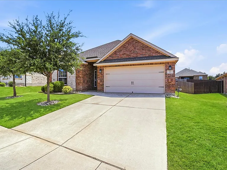 411 Winchester Dr — Photo 26