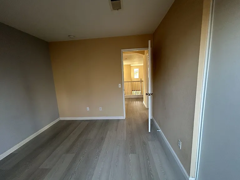 37978 Spur Dr — Photo 32