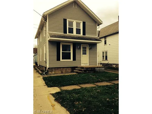 1736 W 6th St photo 1