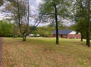 59 Lloyd Ln, London, AR 72847