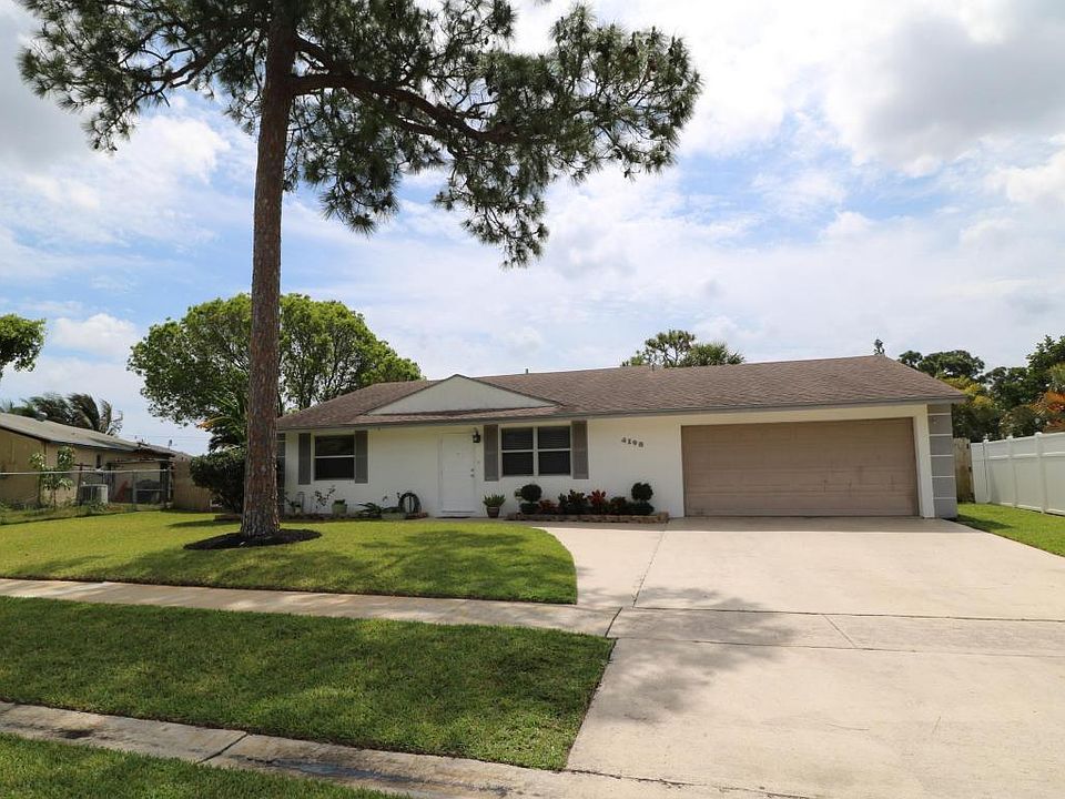 1st image of 4198 Centurian Cir