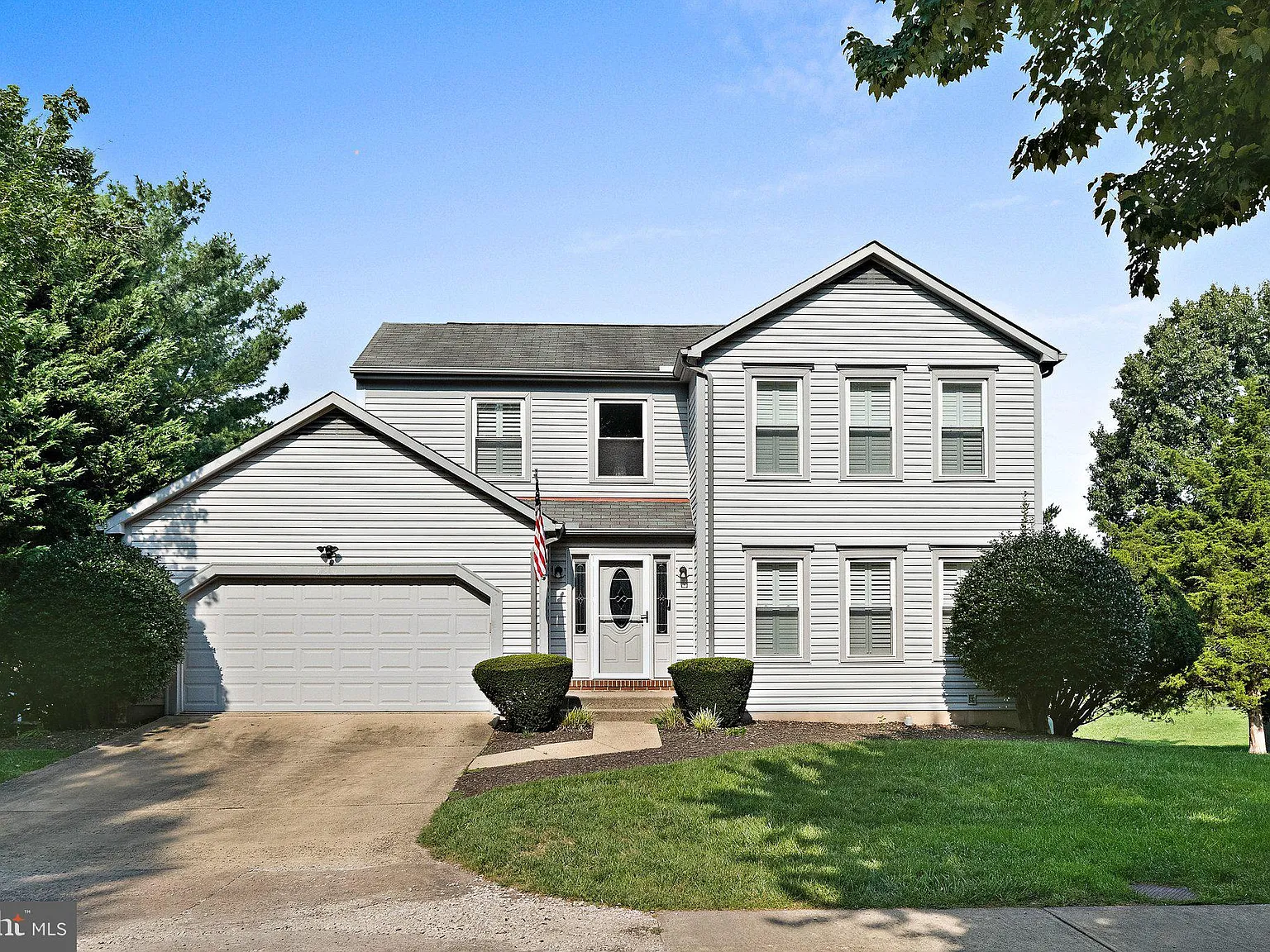 4 bed, 3.5 bath, 2806 sqft, $4,800 — Photo 1