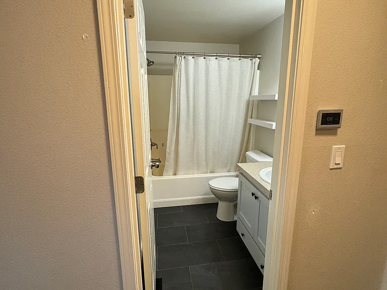 734 E Green Ridge Ave #1 — Photo 5