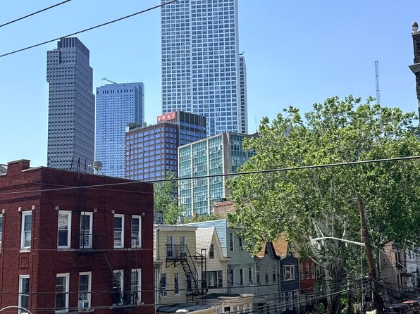 322 Baldwin Ave #2