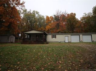 2892 S Pixley Knob Rd, Henryville, IN 47126
