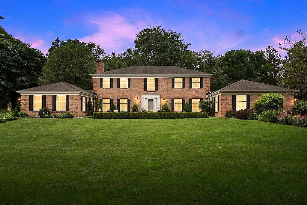 3 Bow Ln photo 1