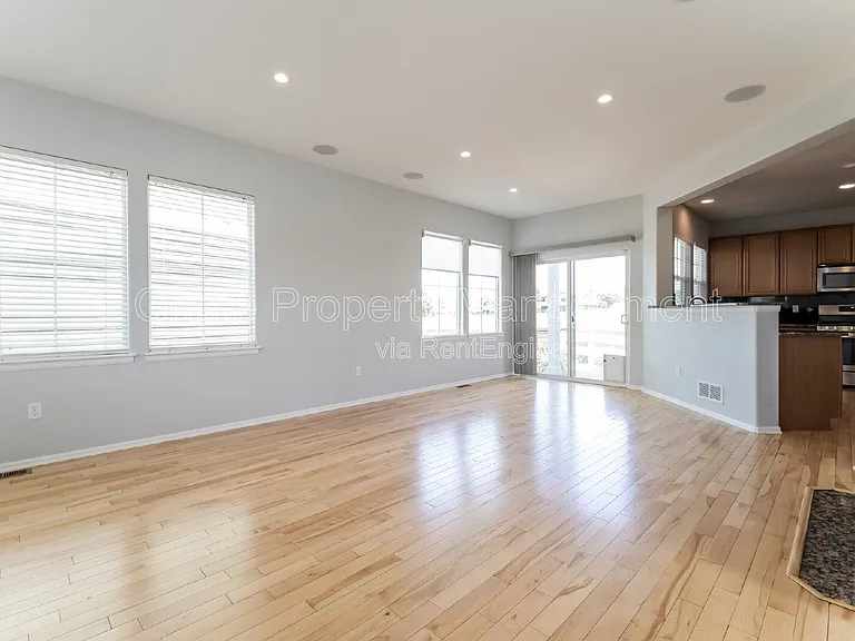 1969 Fairway Pointe Dr — Photo 31