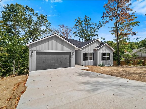 3rd image of 2 Eriboll Cir