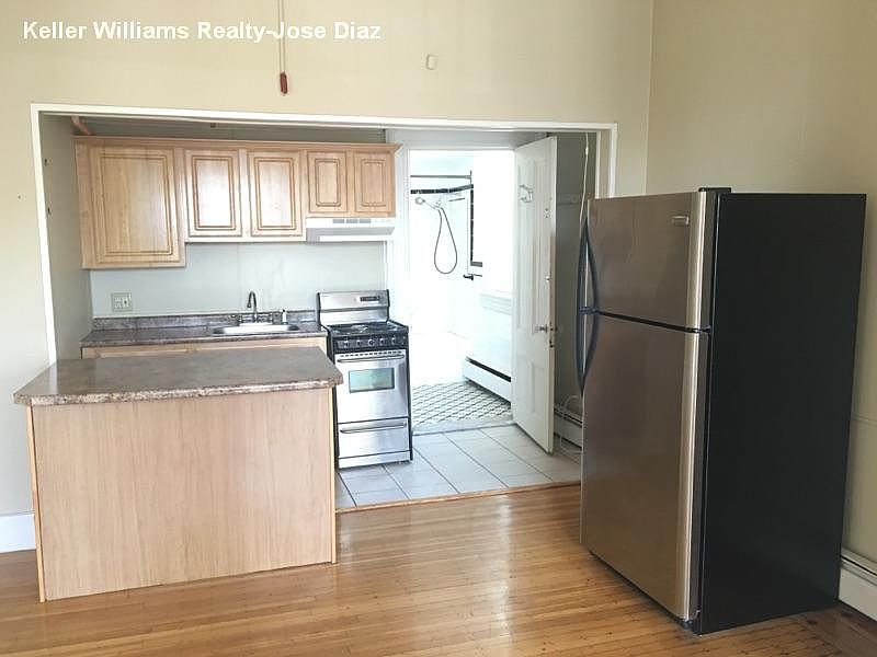 1st image of 112 Keene St APT 7
