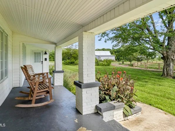 143 Watauga Flats Rd, Johnson City, TN 37601