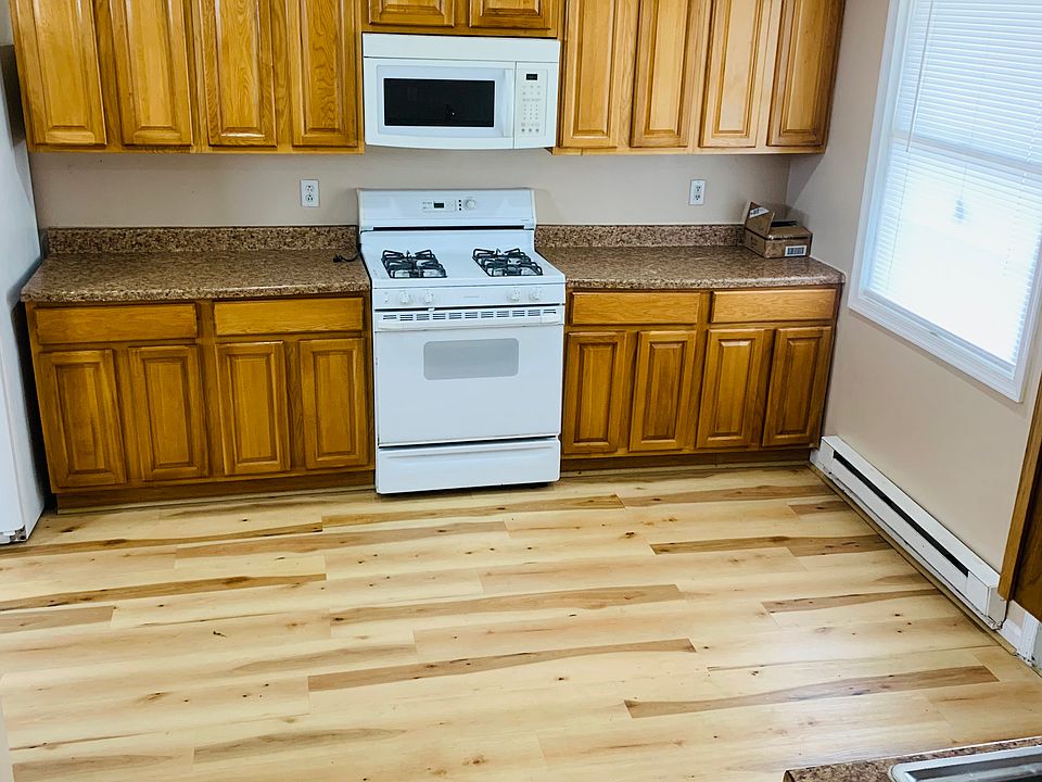 1st image of 119 W Pine Ave