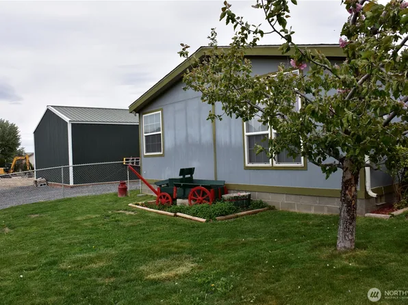 330 Juniper St N, Soap Lake, WA 98851