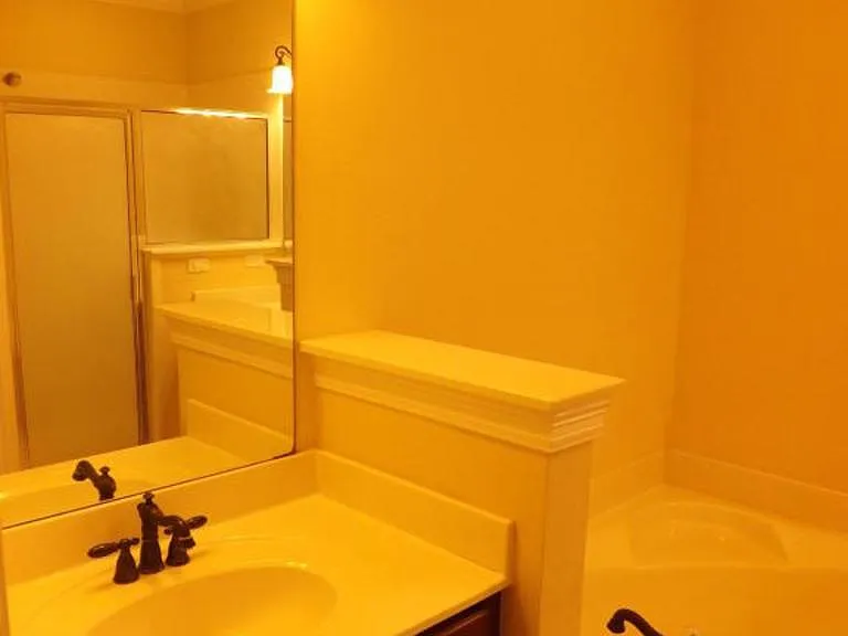321 Nathey Ave — Photo 7